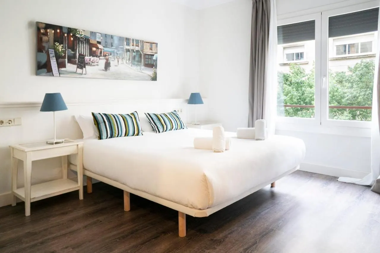 Casa Cosi - Casanova 2 Apartment Barcelona